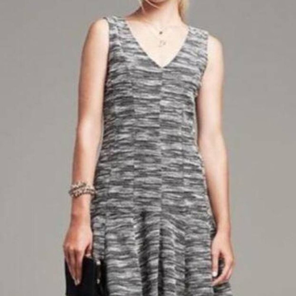 Banana Republic sleeveless tweed dress